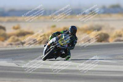 media/Jan-11-2025-CVMA (Sat) [[ddeb3f563a]]/Race 10-Amateur Supersport Middleweight/